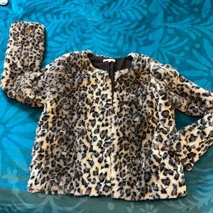 Coat. Cute faux fur leopard print jacket